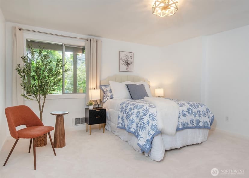 Property photo for 301 W Raye Street #105, Seattle photo 5