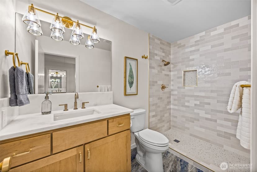 Property photo for 17442 NE 40th Place #D3, Redmond photo 13
