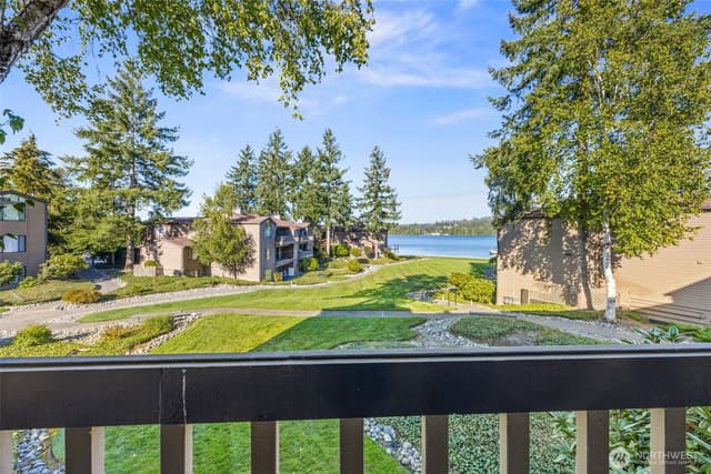 Property photo for 17442 NE 40th Place #D3, Redmond photo 2