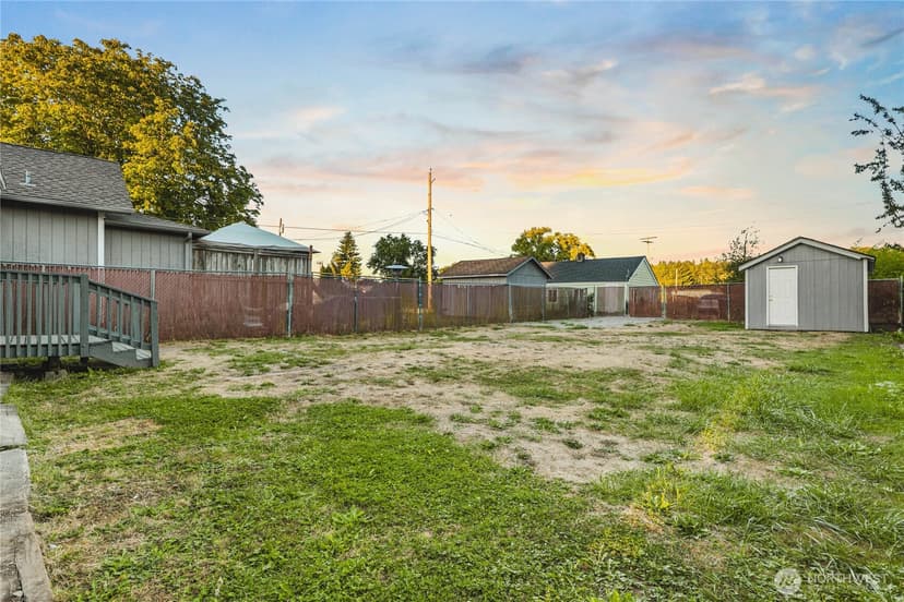 Property photo for 754 2nd Avenue N, Kent photo 18