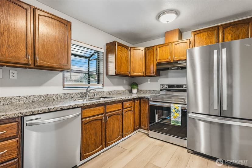 Property photo for 754 2nd Avenue N, Kent photo 6