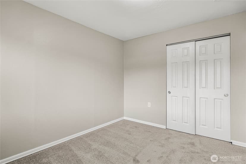 Property photo for 754 2nd Avenue N, Kent photo 11