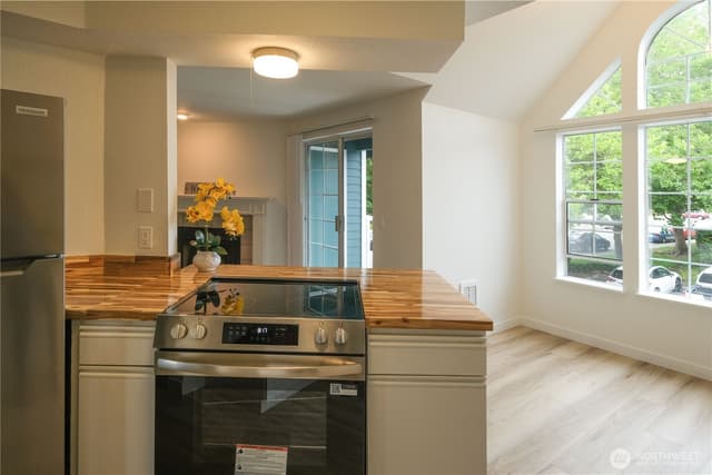 Property photo for 16419 Spruce Way #A2, Lynnwood photo 5