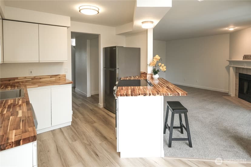 Property photo for 16419 Spruce Way #A2, Lynnwood photo 6