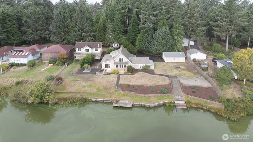 Property photo for 184 Bass Avenue NE, Ocean Shores photo 39