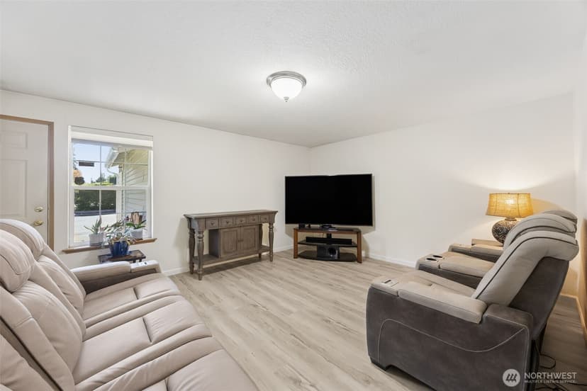 Property photo for 5611 99th Street Ct E, Puyallup photo 5
