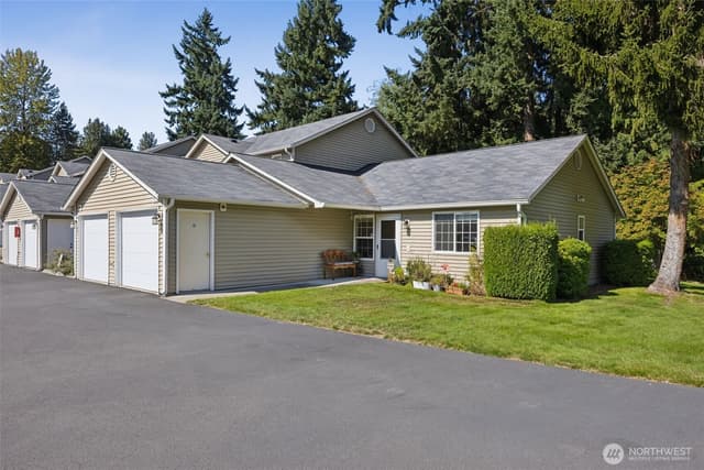 Property photo for 5611 99th Street Ct E, Puyallup photo 2