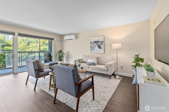 Property photo for 1740 Melrose Avenue #203, Seattle photo 3