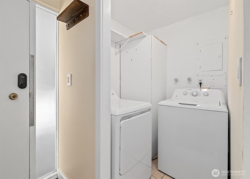 Property photo for 1740 Melrose Avenue #203, Seattle photo 15