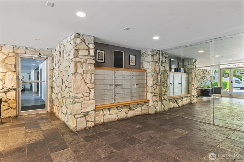 Property photo for 1740 Melrose Avenue #203, Seattle photo 24