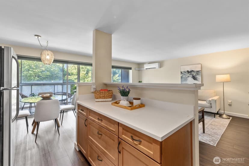 Property photo for 1740 Melrose Avenue #203, Seattle photo 11