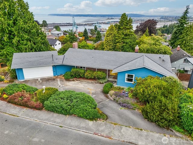 Property photo for 715 35th Street, Everett