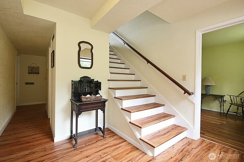 Property photo for 8122 Autumn Lane, Clinton photo 8