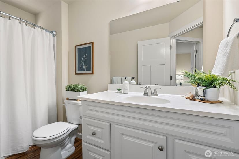 Property photo for 2434 Yakima Court, Tacoma photo 17