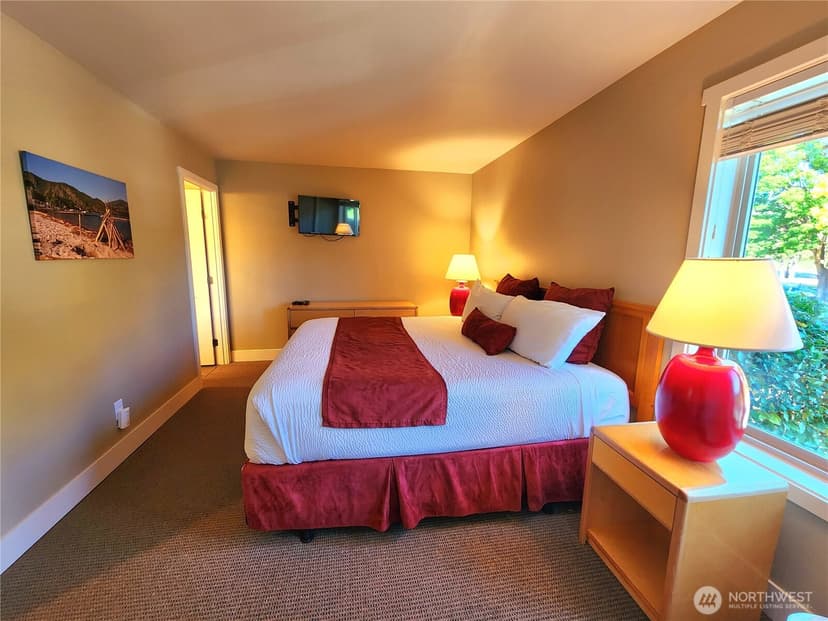 Property photo for 1 Lakeside 717-A, Manson photo 13