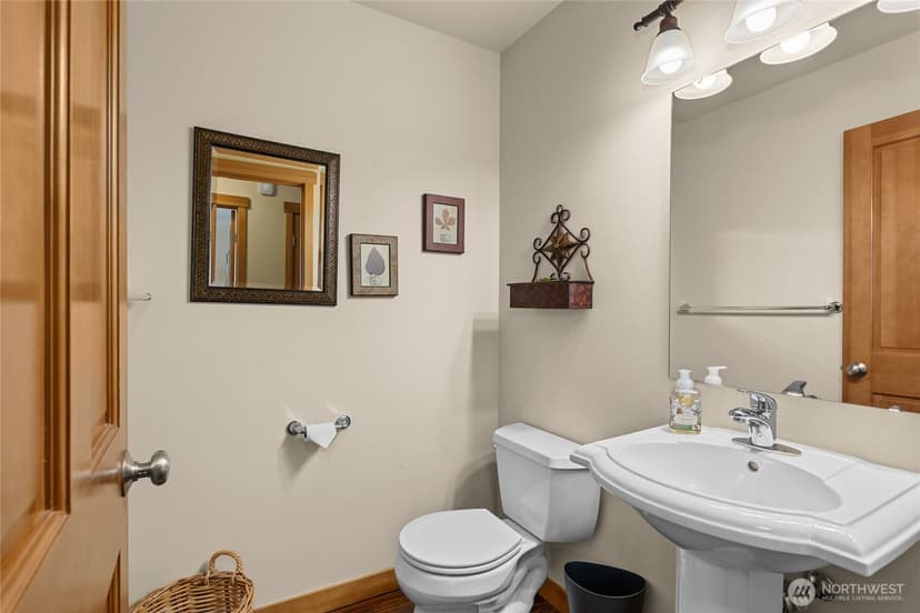 Property photo for 84 Wintergreen Lane, Ronald photo 34
