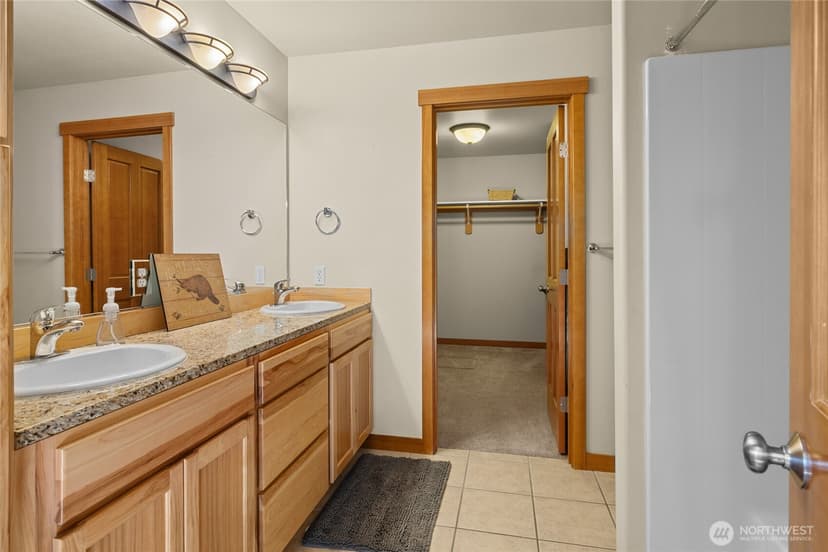 Property photo for 84 Wintergreen Lane, Ronald photo 20