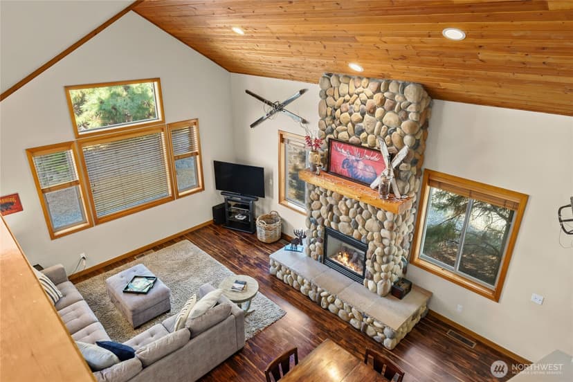 Property photo for 84 Wintergreen Lane, Ronald photo 33
