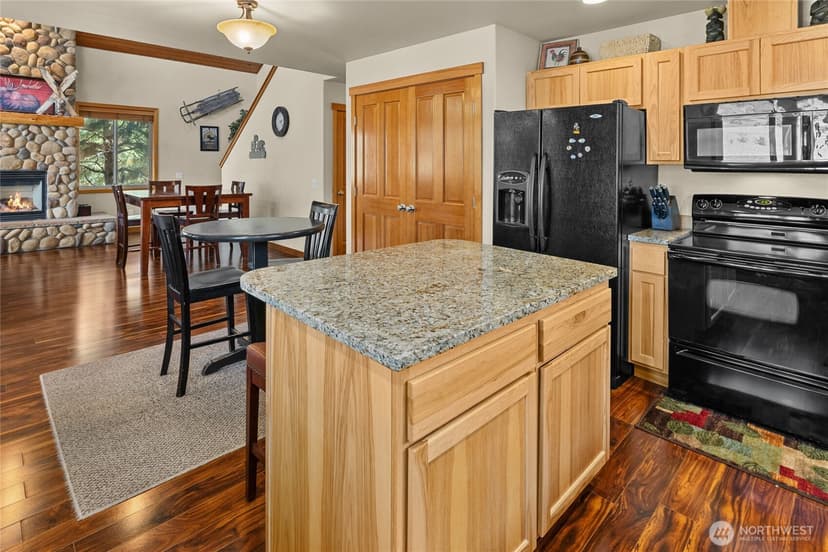 Property photo for 84 Wintergreen Lane, Ronald photo 16