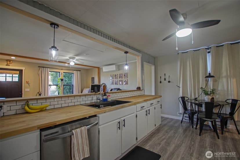 Property photo for 308 Montgomery Avenue, Cle Elum photo 10