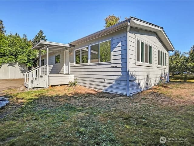 Property photo for 15430 SE 116th Street, Renton photo 2