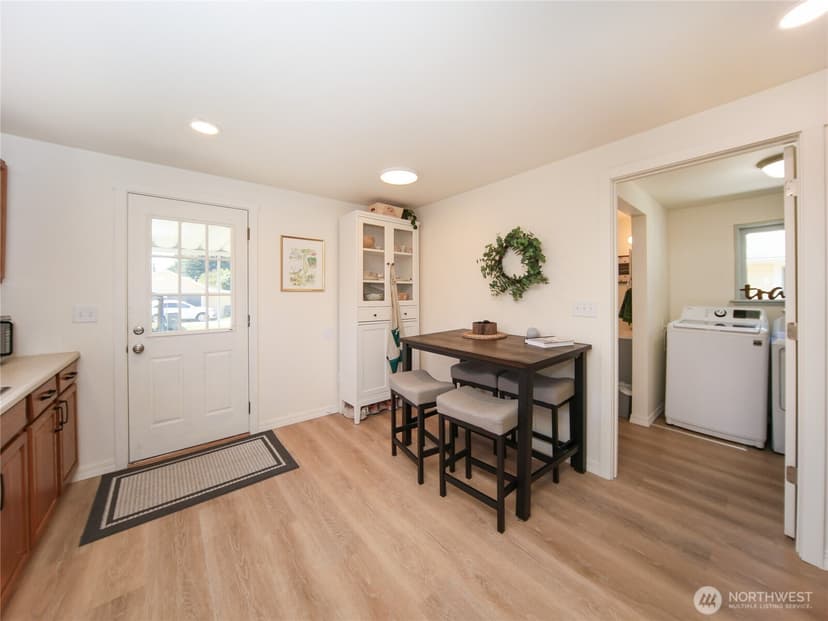 Property photo for 318 S French Avenue, Arlington photo 7