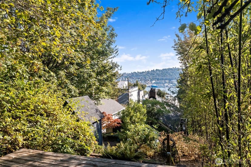 Property photo for 1611 Taylor Avenue N, Seattle photo 24