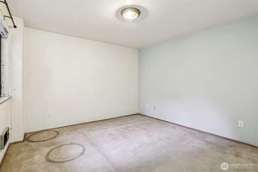 Property photo for 12044 96th Avenue NE #213, Kirkland photo 8