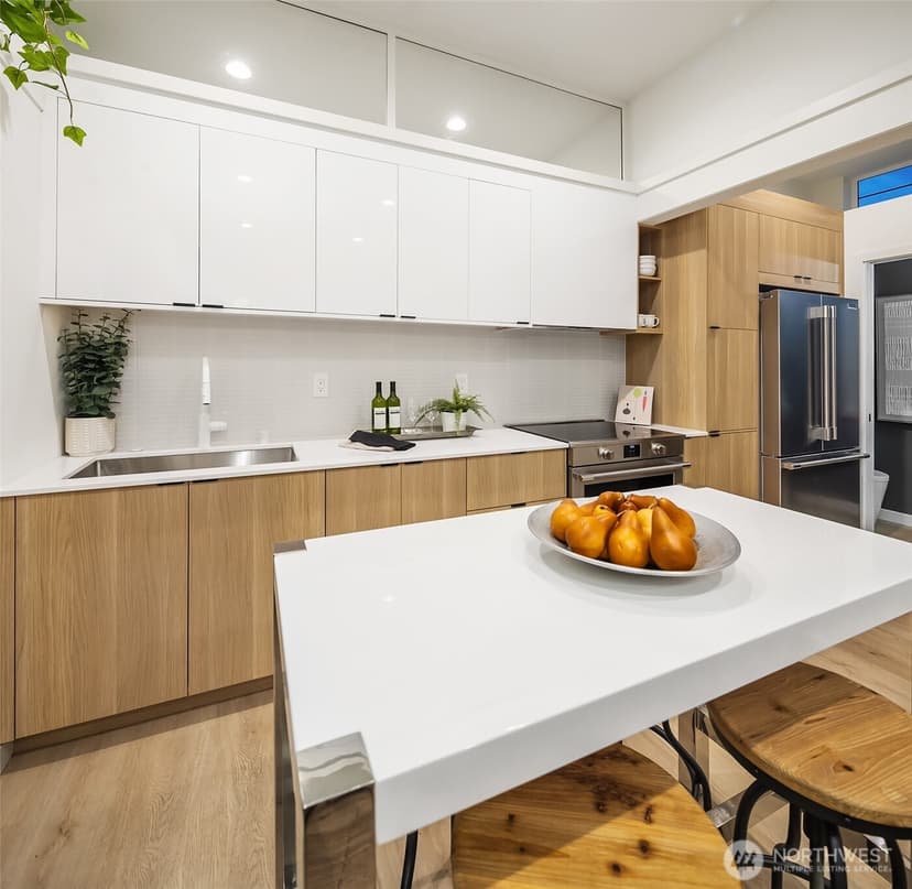 Property photo for 4823 42nd Avenue SW #B, Seattle photo 18