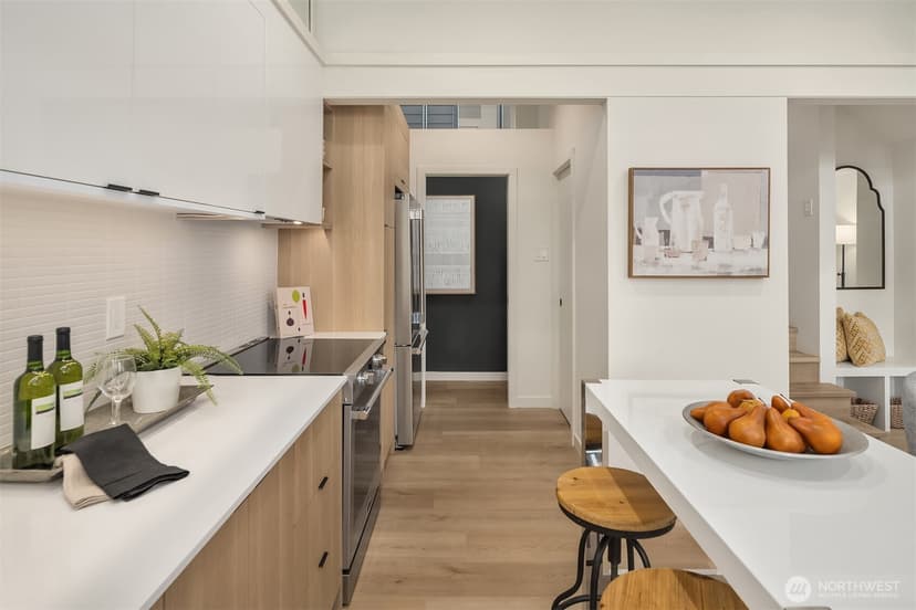 Property photo for 4823 42nd Avenue SW #B, Seattle photo 14