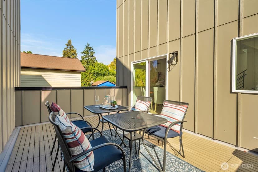 Property photo for 5640 49th Avenue SW, Seattle photo 15