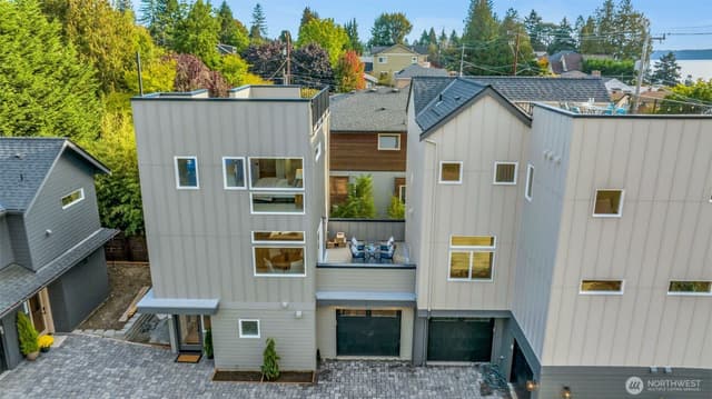 Property photo for 5640 49th Avenue SW, Seattle photo 2
