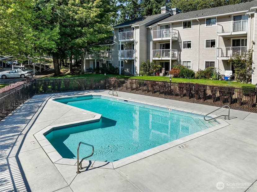 Property photo for 19230 Forest Park Drive NE #J131, Lake Forest Park photo 26