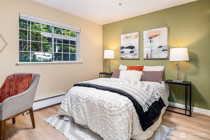 Property photo for 19230 Forest Park Drive NE #J131, Lake Forest Park photo 14