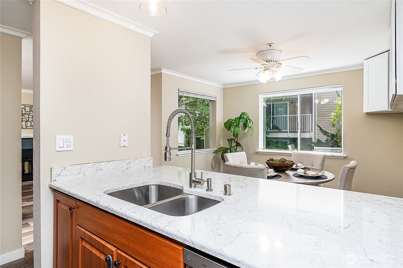 Property photo for 19230 Forest Park Drive NE #J131, Lake Forest Park photo 11