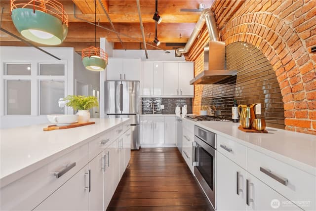 Property photo for 210 S 3rd Avenue #2D, Seattle photo 4