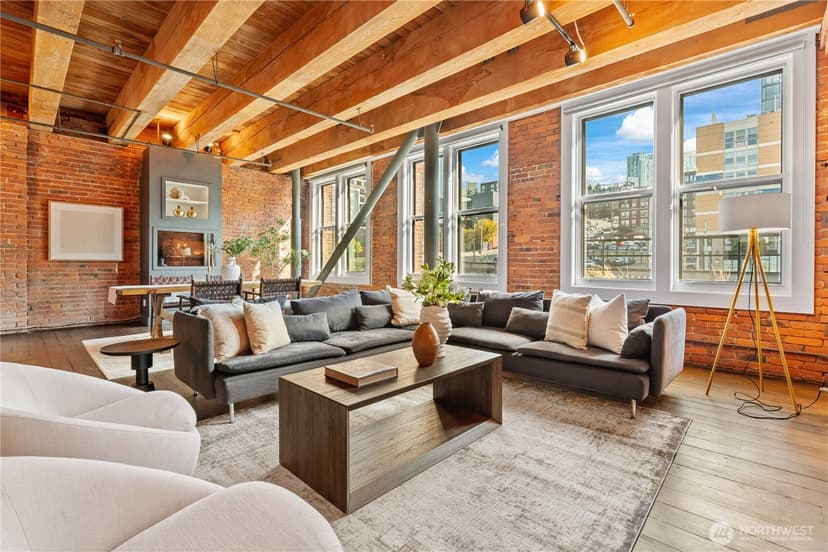 Property photo for 210 S 3rd Avenue #2D, Seattle photo 8