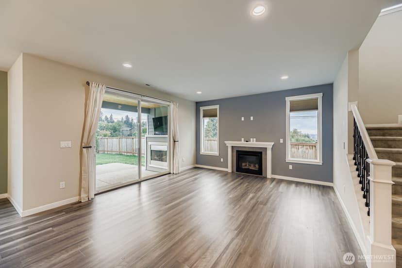 Property photo for 7620 9th Street SE, Lake Stevens photo 4