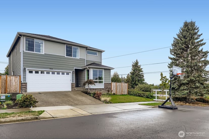 Property photo for 7620 9th Street SE, Lake Stevens photo 2