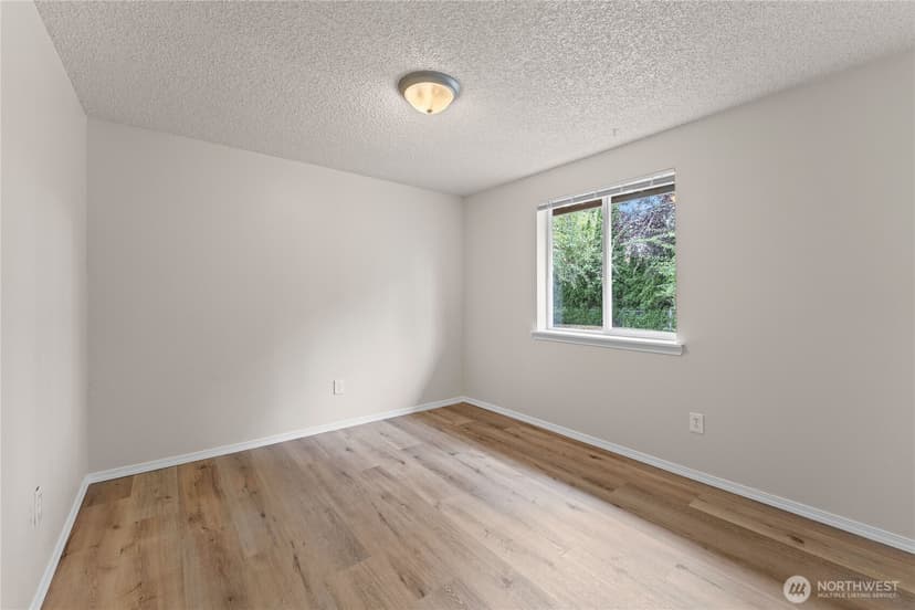 Property photo for 10214 13th Avenue Ct E #F, Tacoma photo 22
