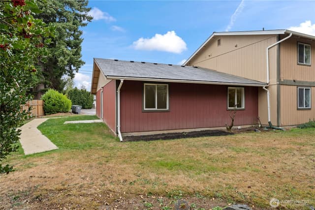 Property photo for 10214 13th Avenue Ct E #F, Tacoma photo 5
