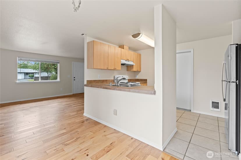 Property photo for 10214 13th Avenue Ct E #F, Tacoma photo 13