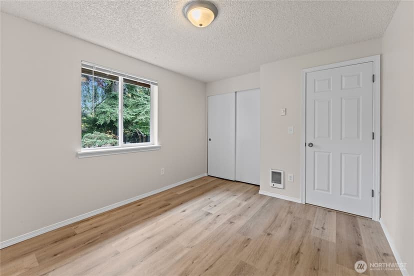 Property photo for 10214 13th Avenue Ct E #F, Tacoma photo 23