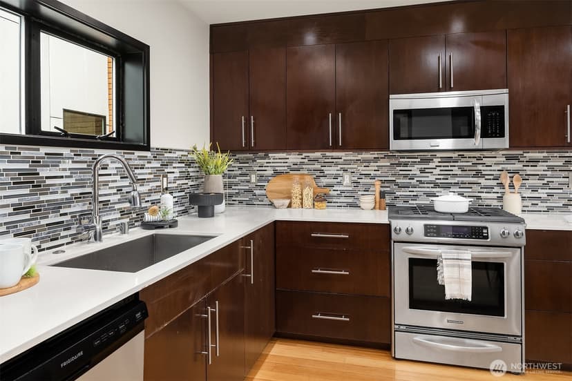 Property photo for 545 S Sullivan Street #C, Seattle photo 19