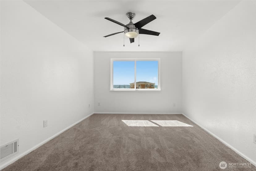 Property photo for 1040 S Geiger Street, Tacoma photo 28