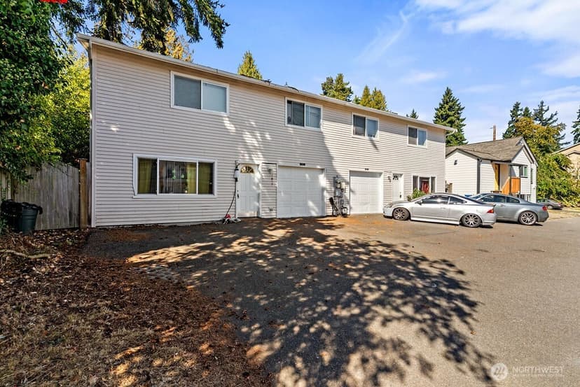 Property photo for 19821 Whitman Place N, Shoreline photo 2