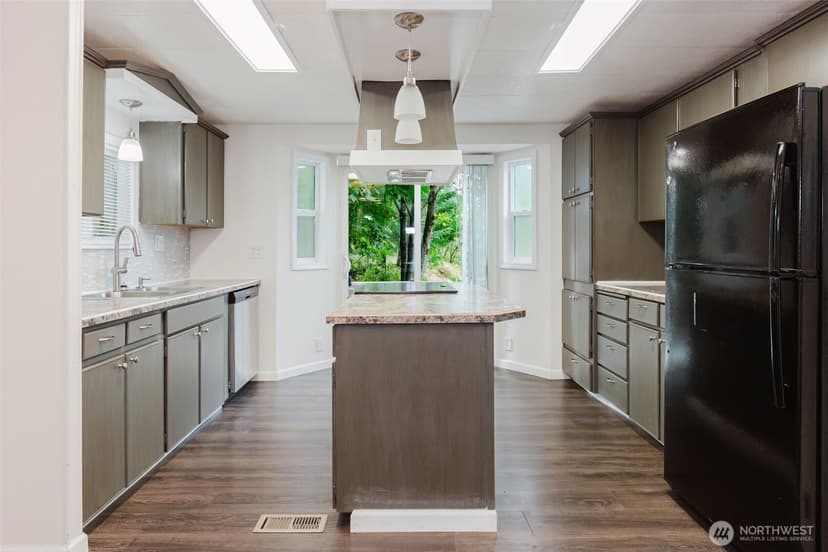 Property photo for 5673 Bethel Road SE #28, Port Orchard photo 12