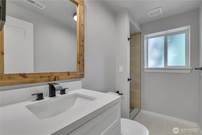 Property photo for 621 SW 297 Street, Federal Way photo 24