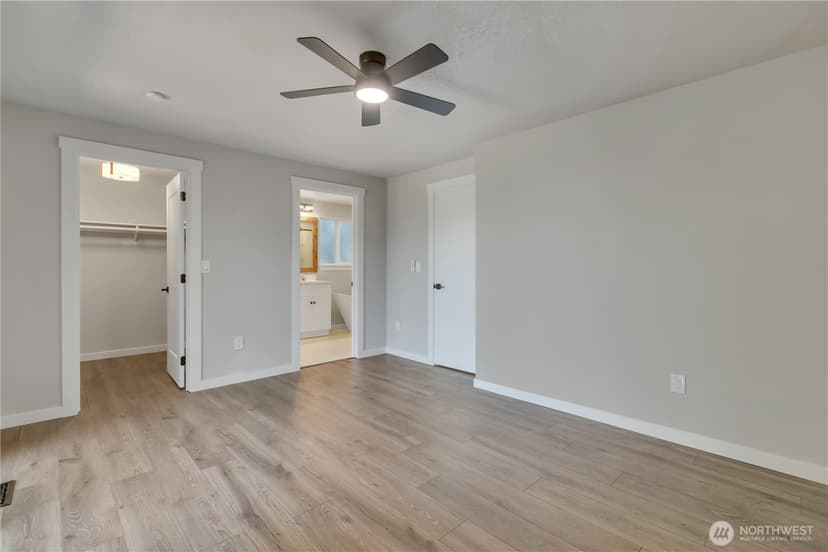 Property photo for 621 SW 297 Street, Federal Way photo 16