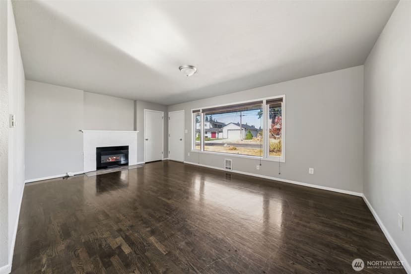 Property photo for 1510 Violet Meadow Street S, Tacoma photo 3